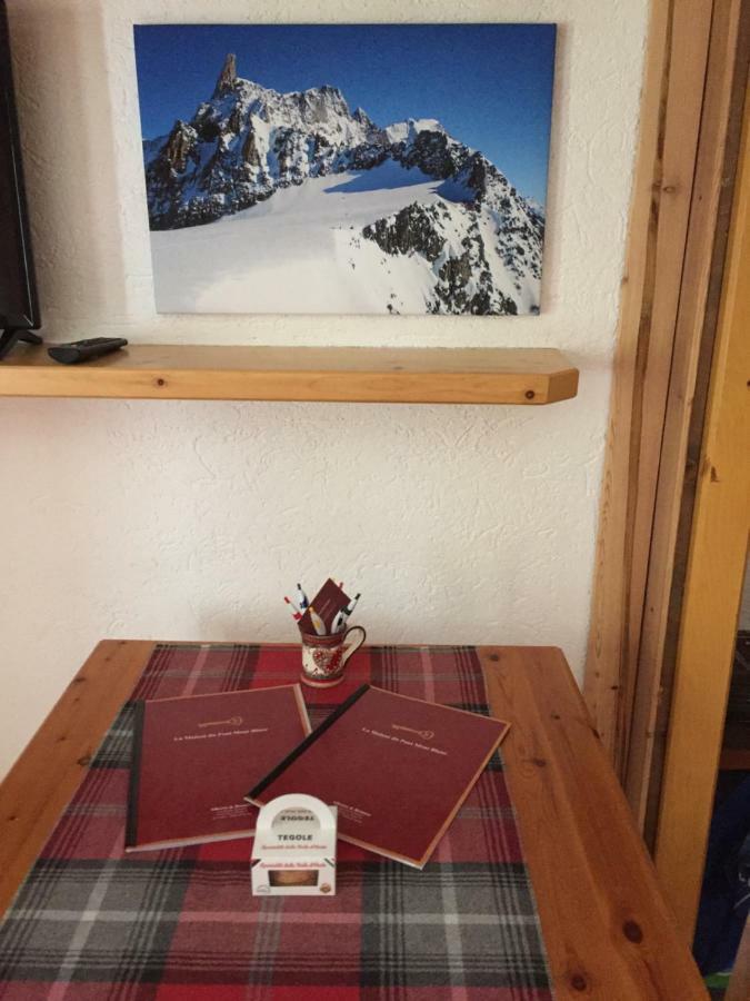 La Maison Du Pont Mont Blanc La Salle Esterno foto